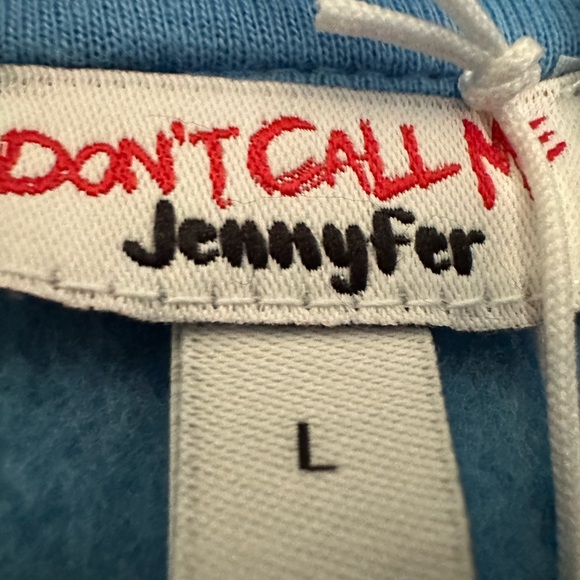 Don’t Call Me Jennyfer Woman’s Junior Cropped Blue Hoodie size Large - Picture 2 of 4